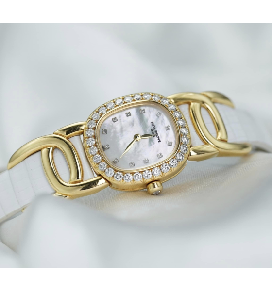 Đồng Hồ Patek Philippe Golden Lady Ellipse 4931J-001