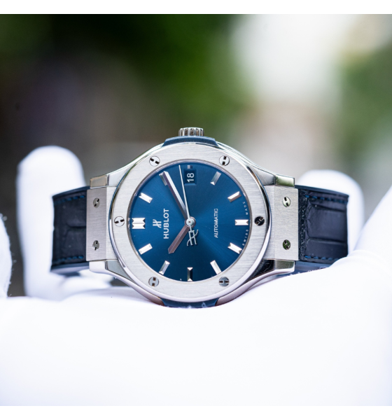 Hublot Classic Fusion Titanium Blue 38mm 565.NX.7170.RX