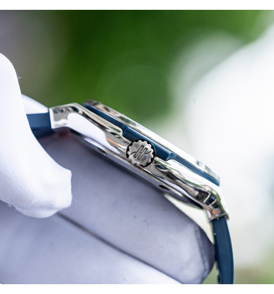 Hublot Classic Fusion Titanium Blue 38mm 565.NX.7170.RX