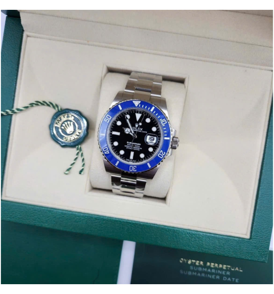Rolex Submariner Date 41 126619LB