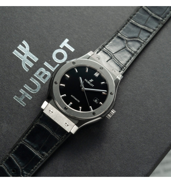 Hublot Classic Fusion Black Dial 42mm 542.NX.1171.LR