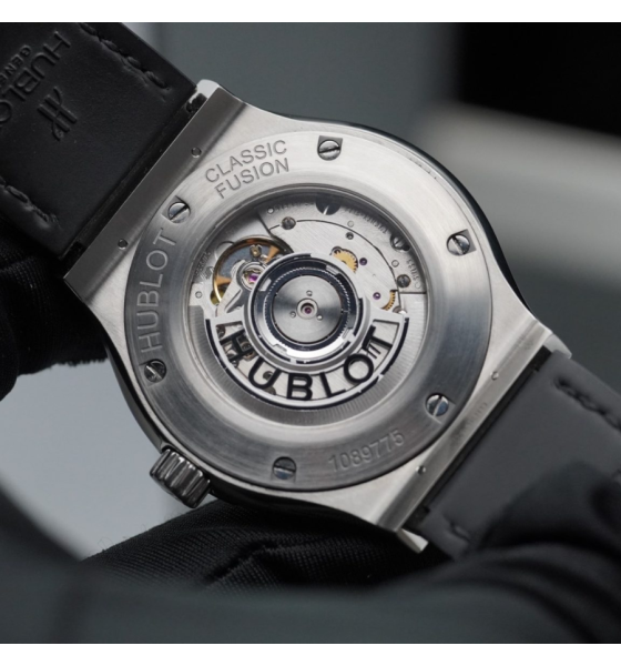 Hublot Classic Fusion Black Dial 42mm Benzel kim cương 542.NX.1171.LR