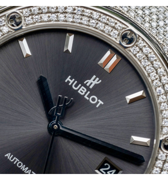 Hublot Classic Fusion Grey Titanium Pave  Diamond 42mm 542.NX.7071.LR