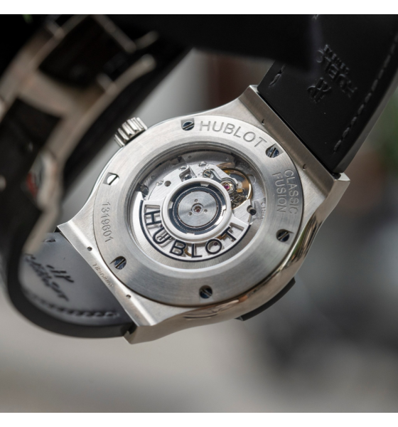 Hublot Classic Fusion Grey Titanium Pave  Diamond 42mm 542.NX.7071.LR