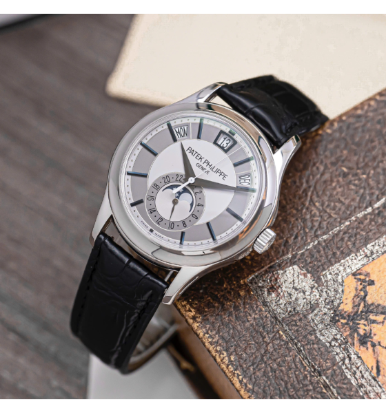 Patek Philippe Complications Annual Calendar Moonphase 40mm 5205G-010 White Gold 18k