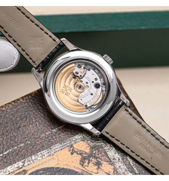 Patek Philippe Complications Annual Calendar Moonphase 40mm 5205G-010 White Gold 18k