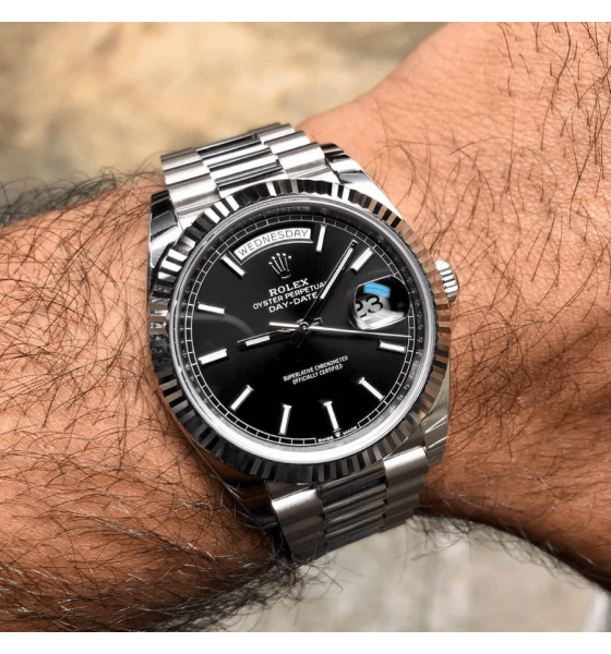 Rolex Day-Date 40 228239-0004 Mặt số đen, cọc dạ quang