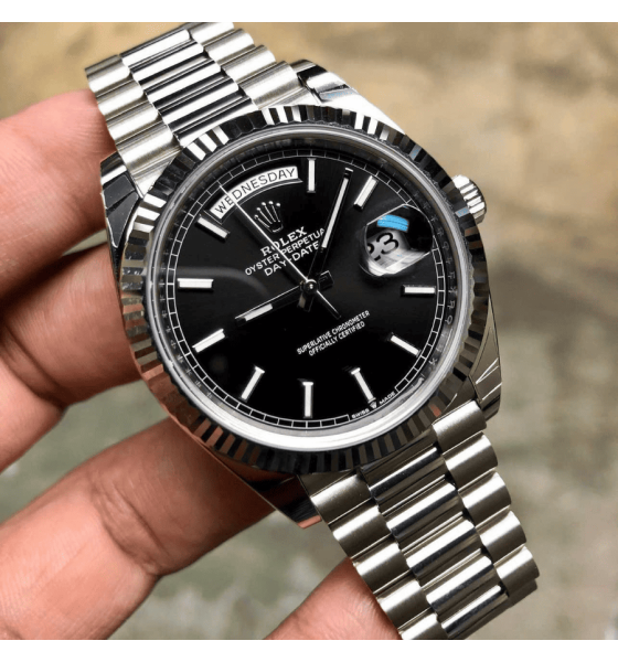 Rolex Day-Date 40 228239-0004 Mặt số đen, cọc dạ quang