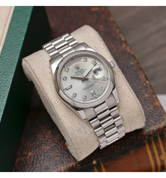 Rolex Day Date platinum 36 118206-0036 dial xanh nhạt