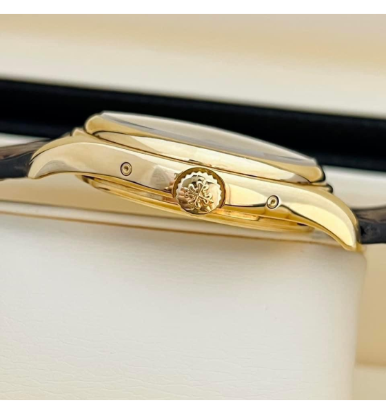 Đồng Hồ Patek Philippe Complicated 5146J-001 Calendar 39mm