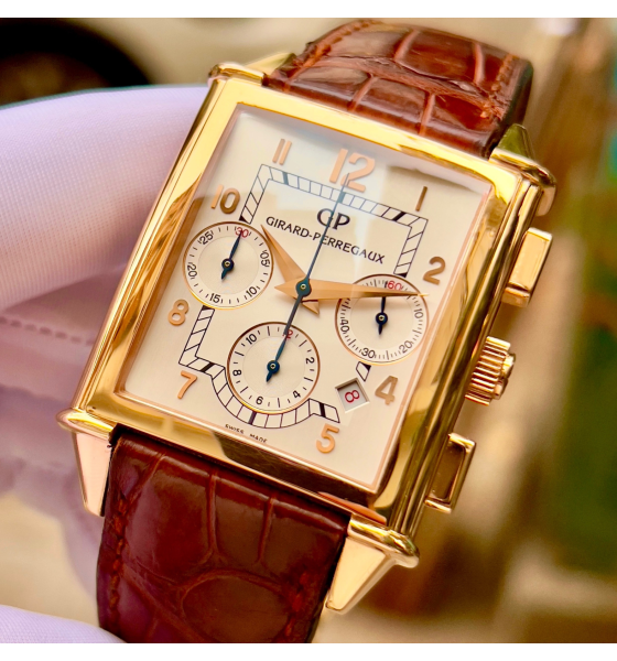 Đồng Hồ Girard-Perregaux Vintage 1945 Chronograph XXL 25840-52-111-BAED