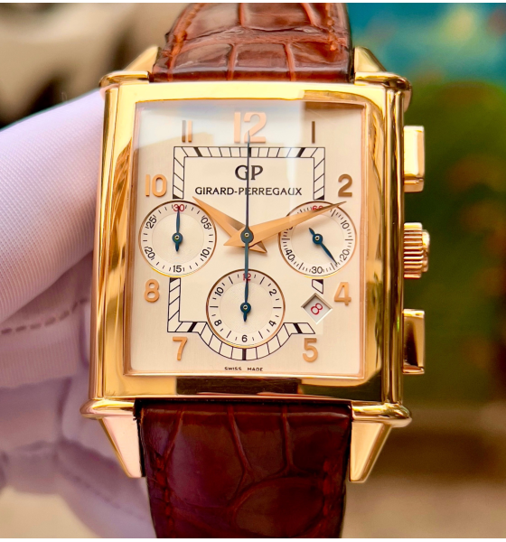 Đồng Hồ Girard-Perregaux Vintage 1945 Chronograph XXL 25840-52-111-BAED