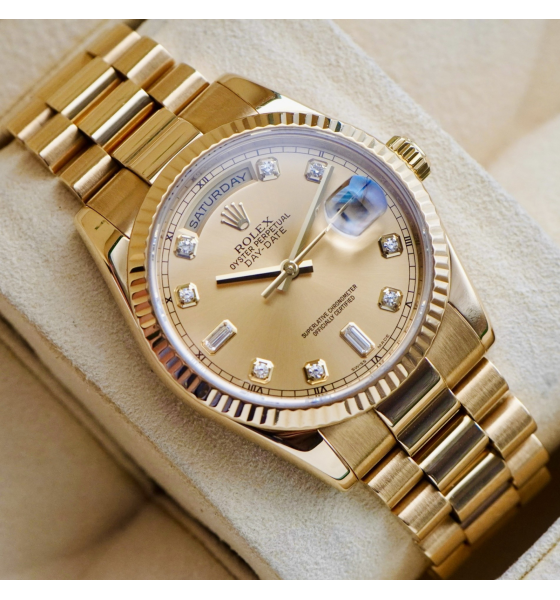 Đồng Hồ Rolex Day-Date Diamond  118238