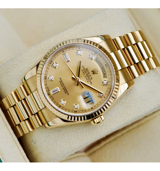 Đồng Hồ Rolex Day-Date Diamond  118238