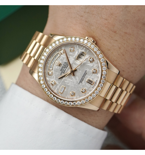 Đồng Hồ Rolex Day-Date 36mm 118235 Thiên thạch, Kim cương