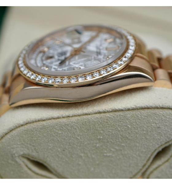 Đồng Hồ Rolex Day-Date 36mm 118235 Thiên thạch, Kim cương