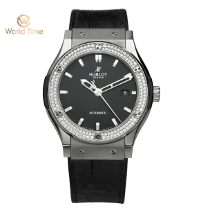 Hublot Classic Fusion Black Dial 42mm Benzel kim cương 542.NX.1171.LR